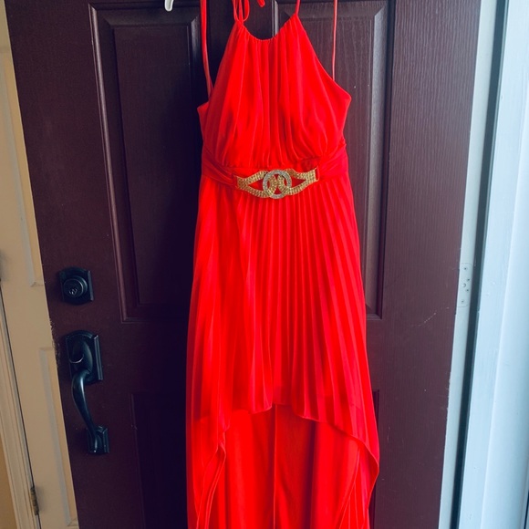 Beautiful Coral dress size 8 - Picture 2 of 3
